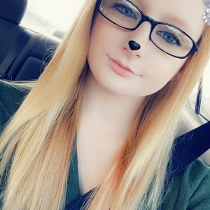 Meet your Posher, Holly